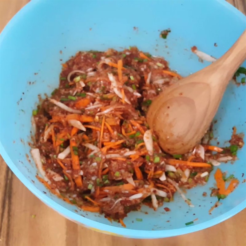 Bước 3 Làm hỗn hợp sốt ướp Kim chi su hào