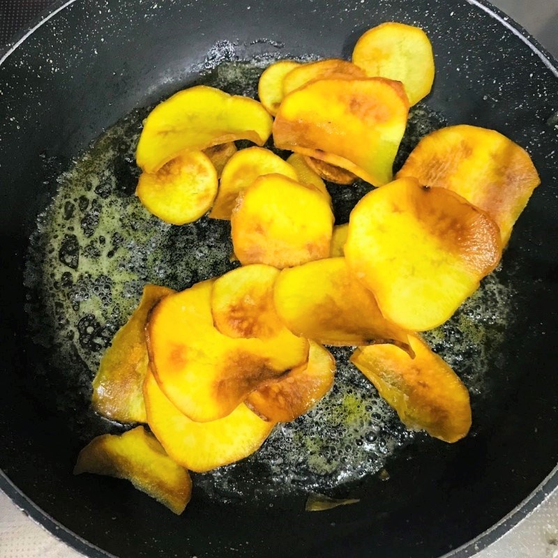 Bước 3 Làm khoai lang chiên bơ Khoai lang chiên bơ (công thức được chia sẻ từ người dùng)