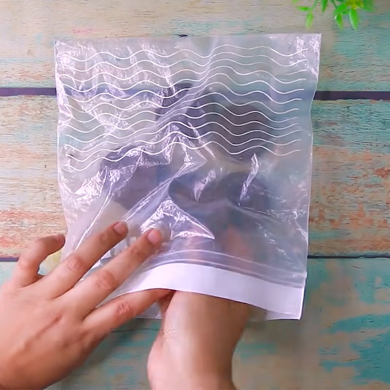 Bước 1 Làm lớp bánh Oreo nghiền Pudding oreo