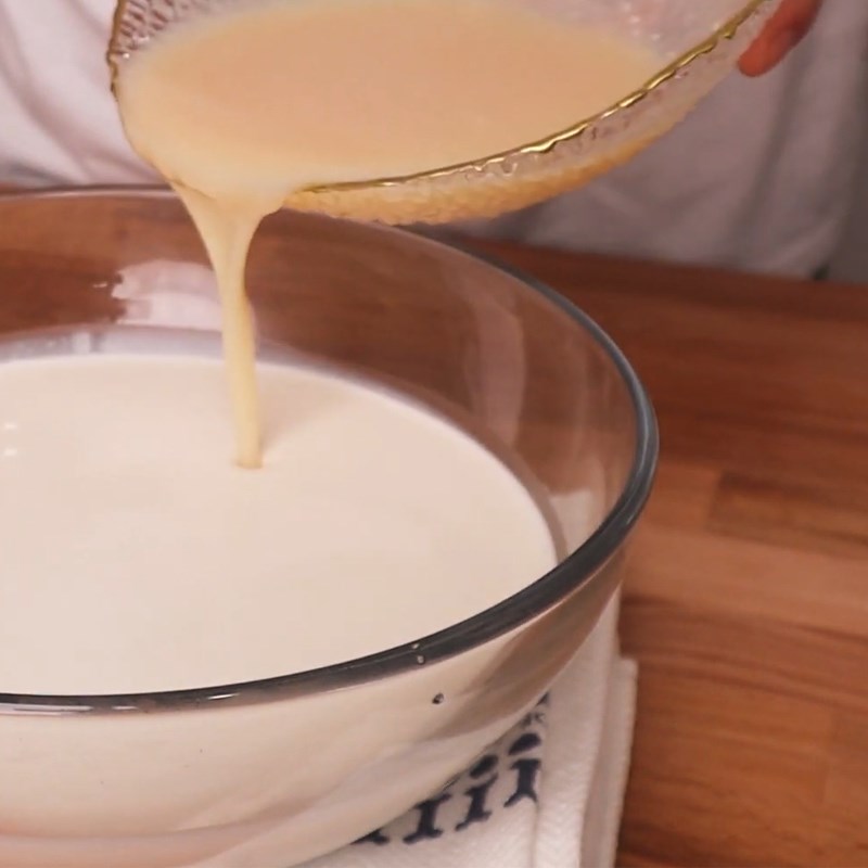 Bước 7 Làm lớp kem hoa hồng Bánh crepe ngàn lớp hoa hồng