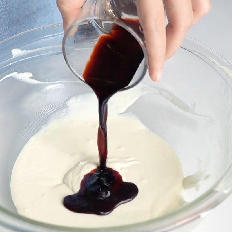 Bước 4 Làm lớp kem phô mai cà phê Cheesecake cà phê oreo