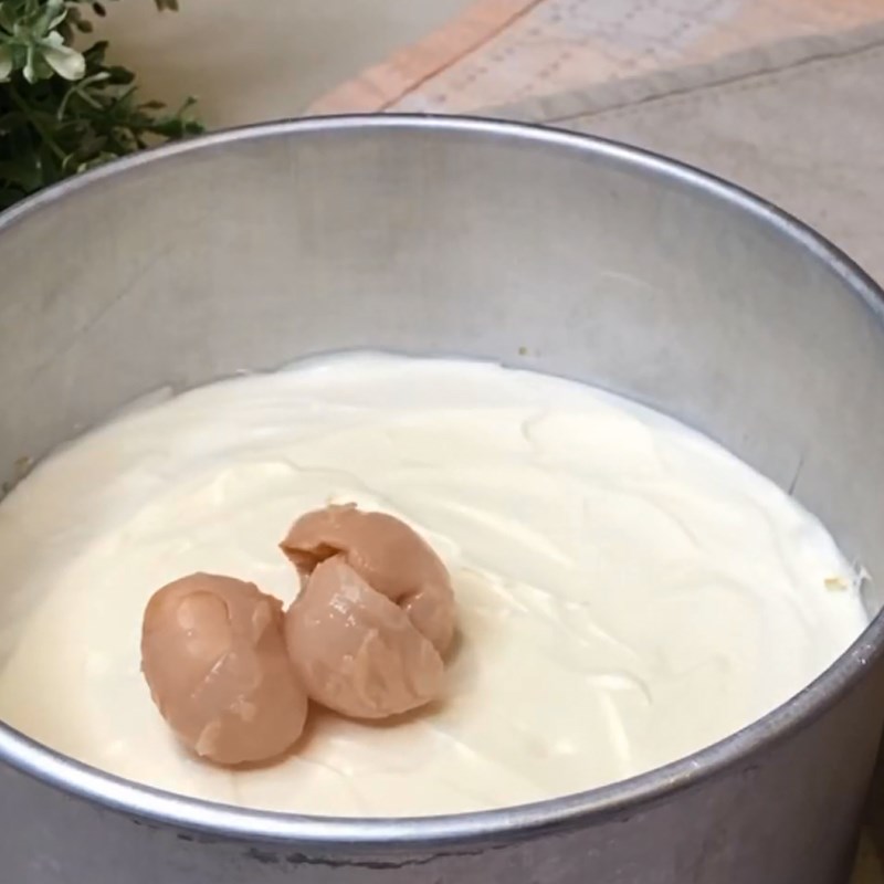 Bước 4 Làm lớp thạch vải Cheesecake trái vải