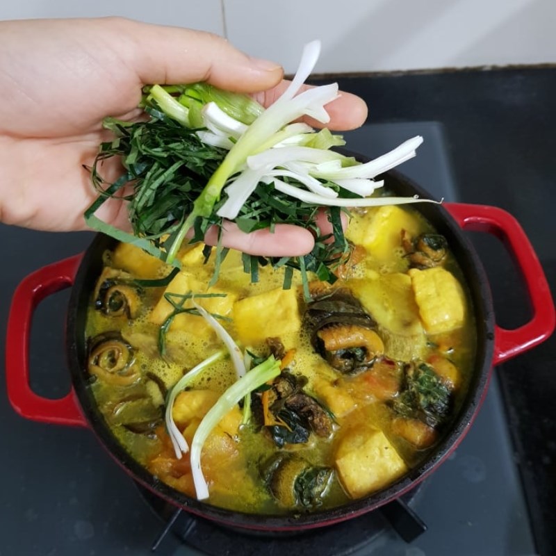 Bước 4 Làm lươn om chuối đậu Lươn om chuối đậu