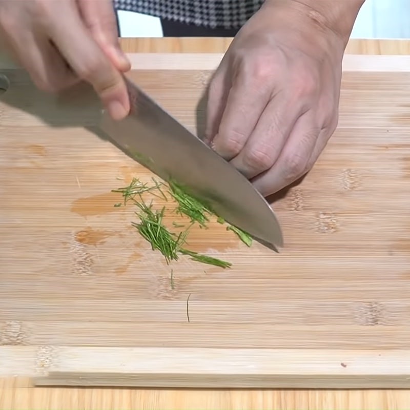 Bước 5 Làm muối chấm Gà bọc giấy bạc hấp muối