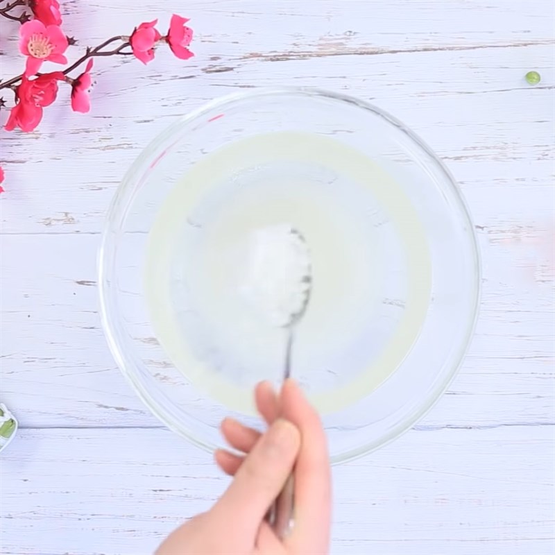 Bước 2 Làm nước giấm đường Bắp bò ngâm chua ngọt