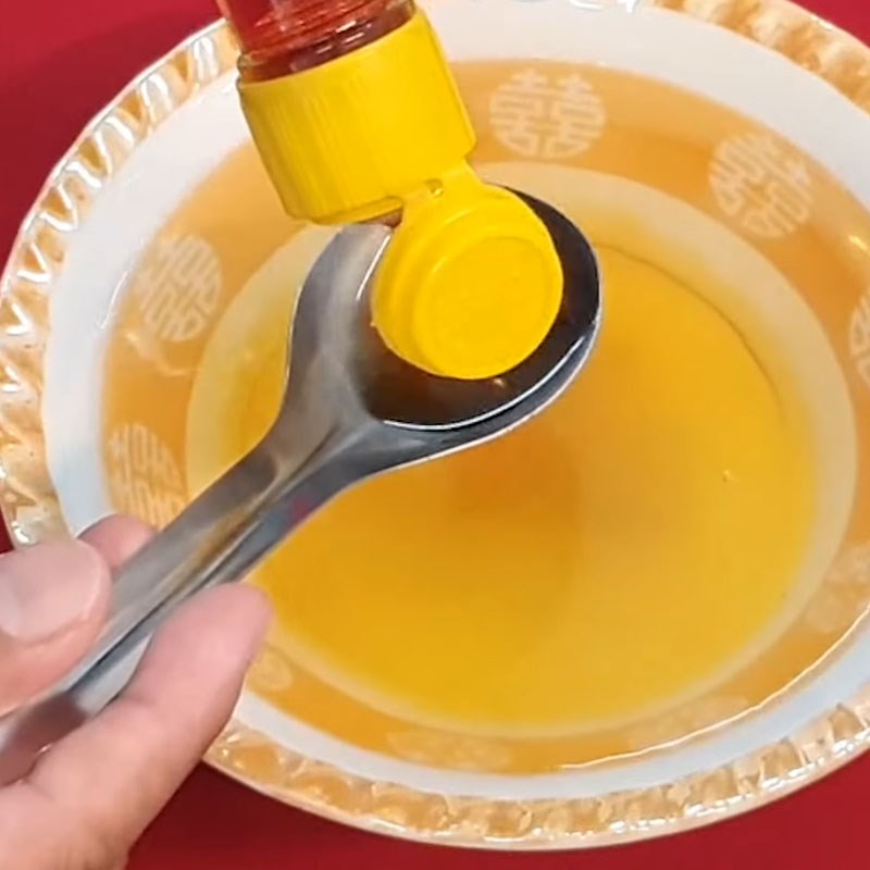 Bước 3 Làm nước khìa Lòng bò khìa bằng chảo