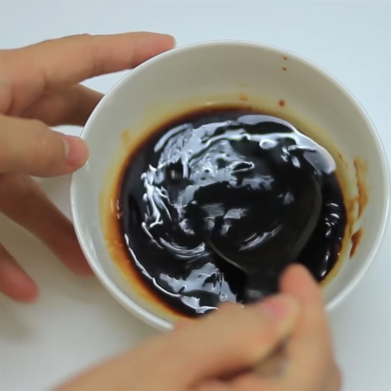 Bước 4 Làm nước sốt Mì xào giòn hải sản