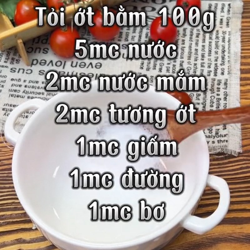 Bước 3 Làm nước sốt cay Chân gà xào cay (Công thức được chia sẻ từ TikTok Vào Bếp cùng Cách Nấu Ngon)