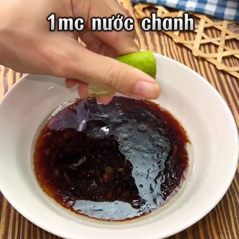 Bước 2 Làm nước sốt phở trộn Phở trộn gà