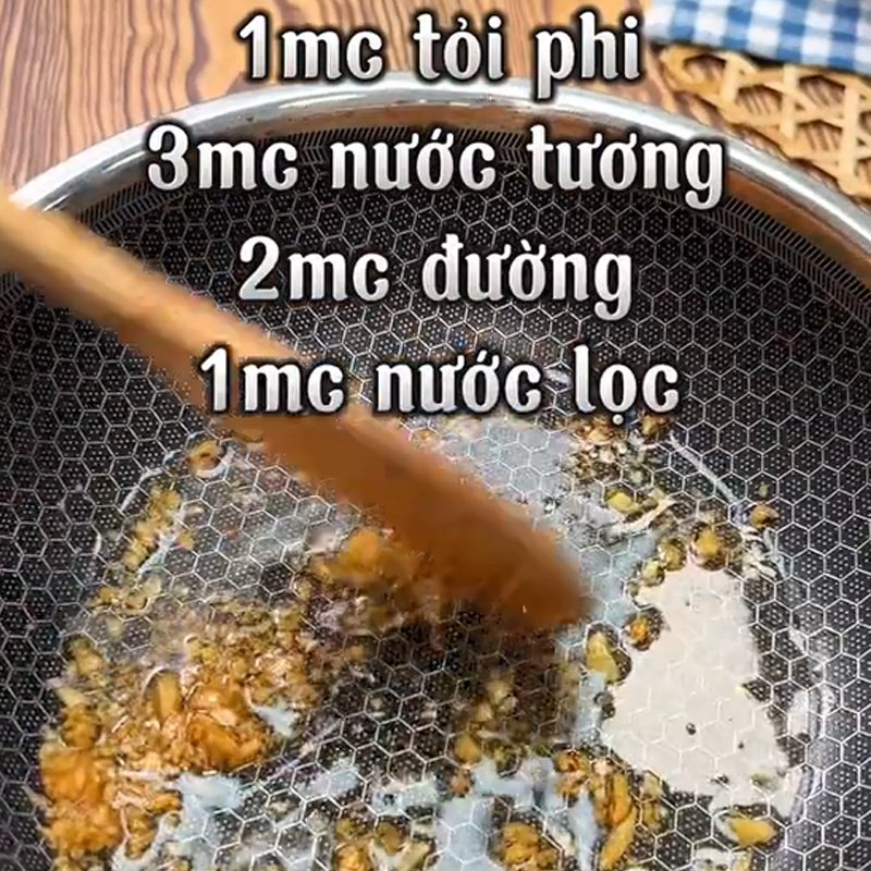Bước 2 Làm nước sốt phở trộn Phở trộn gà