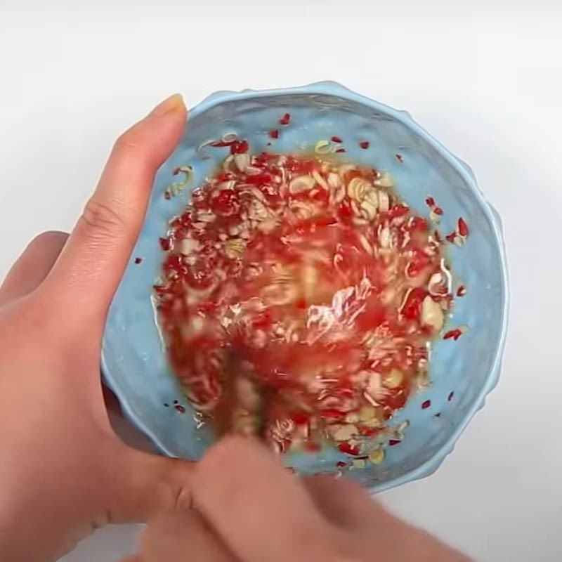 Bước 3 Làm nước trộn gỏi Gỏi bò Thái Lan sả ớt