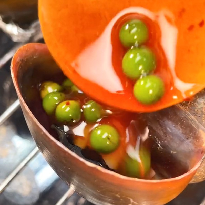 Bước 3 Làm ốc bươu nướng tiêu xanh Ốc bươu nướng tiêu xanh (Công thức được chia sẻ từ TikTok Cách Nấu Ngon cùng Cách Nấu Ngon)