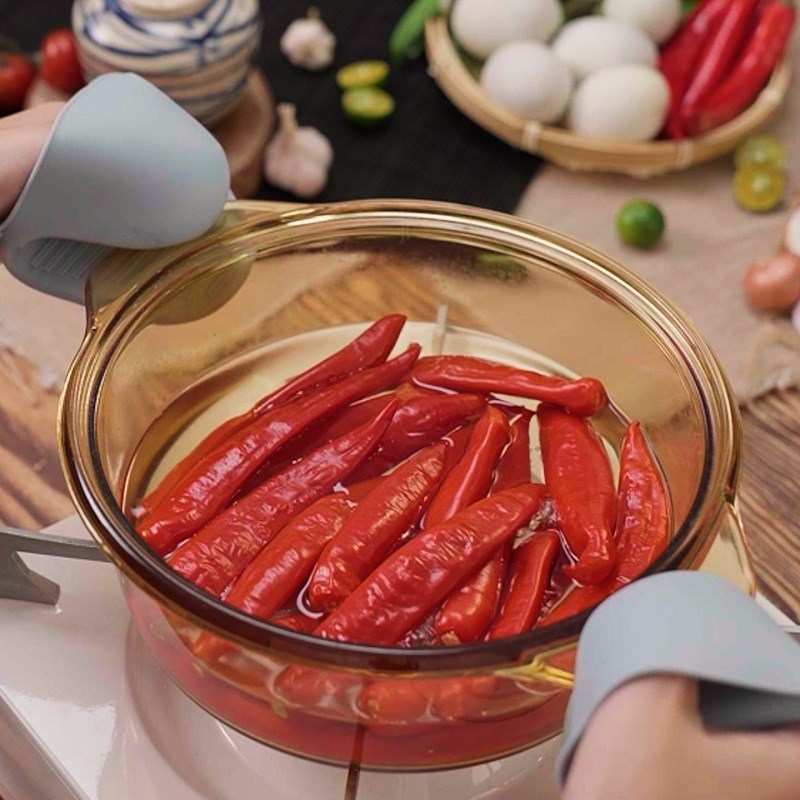 Bước 1 Làm ớt rim Vịt lộn nướng sốt ớt