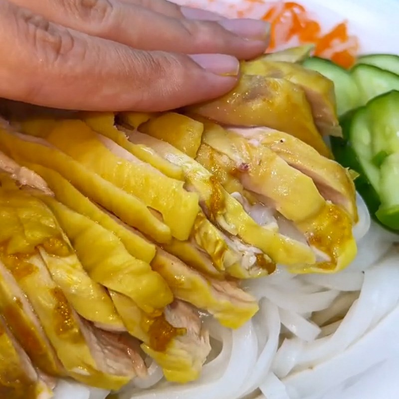 Bước 3 Làm phở trộn gà Phở trộn gà