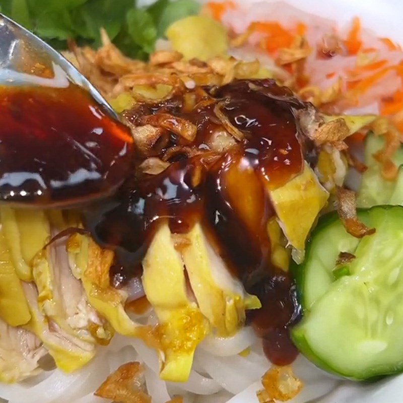 Bước 3 Làm phở trộn gà Phở trộn gà