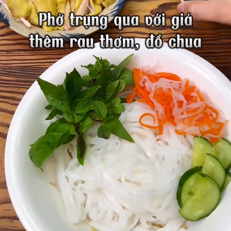 Bước 3 Làm phở trộn gà Phở trộn gà