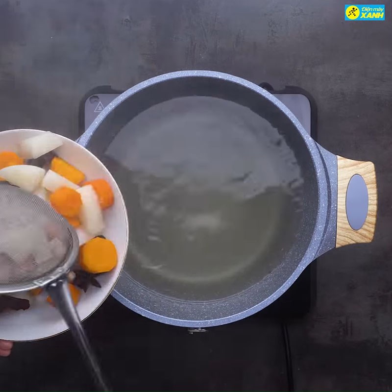 Bước 3 Nấu nước dùng Phở bò chay
