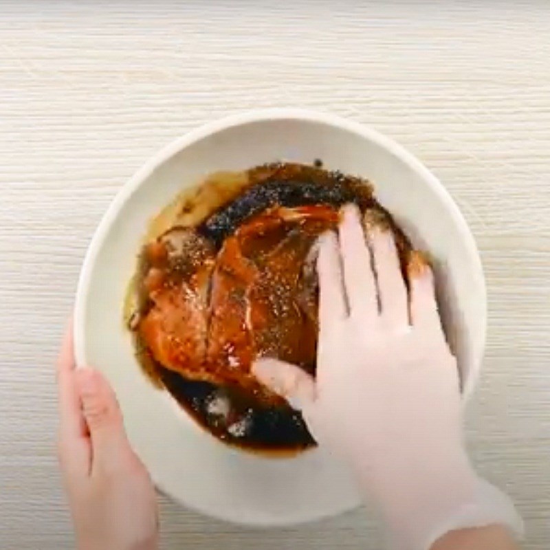 Bước 2 Ướp thịt heo Thịt nướng kiểu Thái