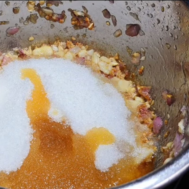 Bước 3 Làm sốt Thái Chân gà sốt Thái cóc non