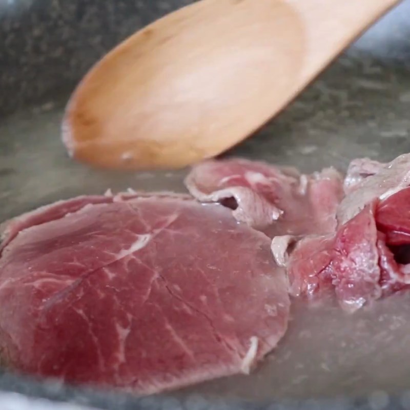 Bước 2 Làm sốt thịt bò Tokbokki sốt nước tương