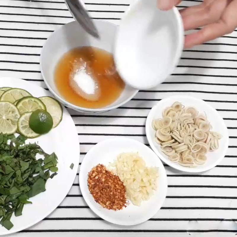 Bước 2 Làm sốt trộn Gỏi lưỡi heo chua cay