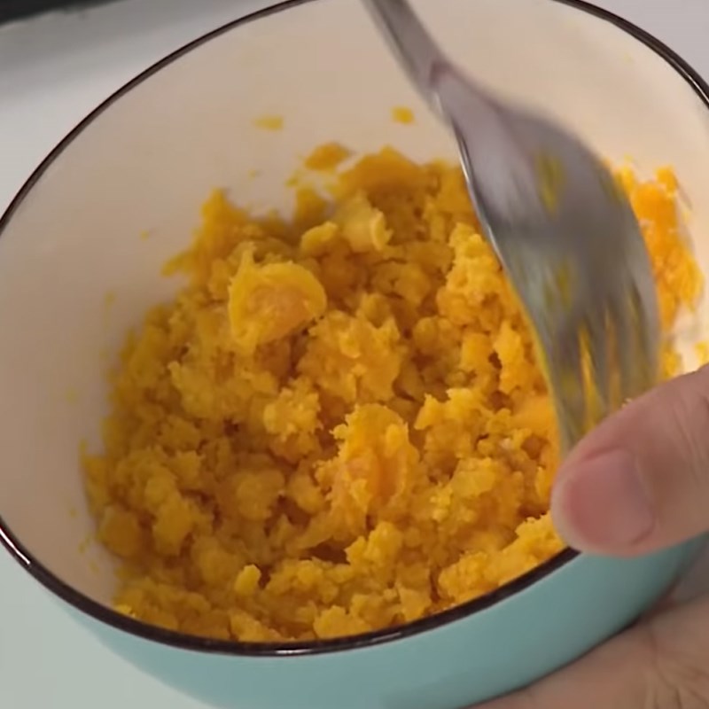 Bước 5 Làm sốt trứng muối Cá trứng chiên sốt trứng muối