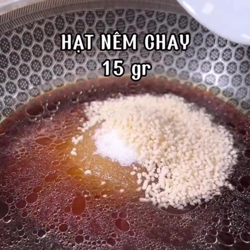Bước 2 Làm sốt và ướp nấm Nấm đùi gà kho tiêu (Công thức được chia sẻ từ Tiktok Bếp chay XANH)