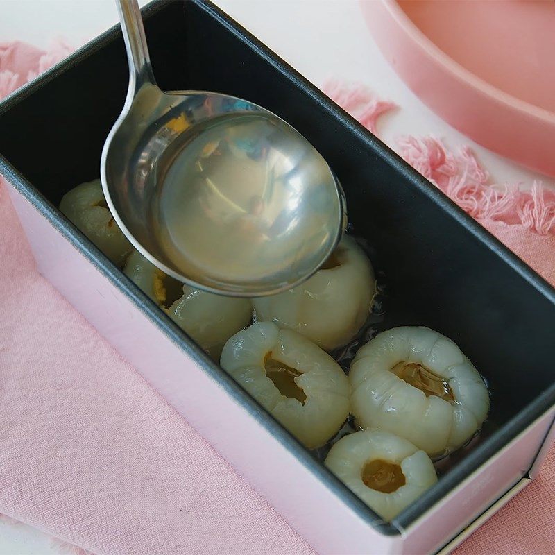 Bước 3 Làm thạch vải Panna cotta thạch vải
