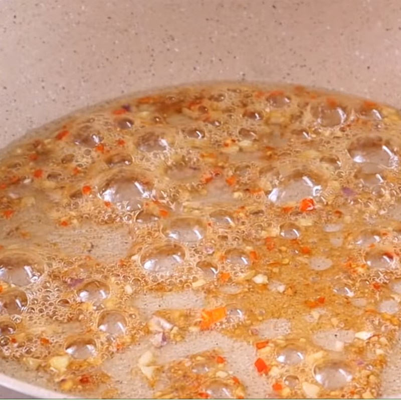 Bước 7 Làm thịt chiên nước mắm Thịt ba rọi chiên nước mắm