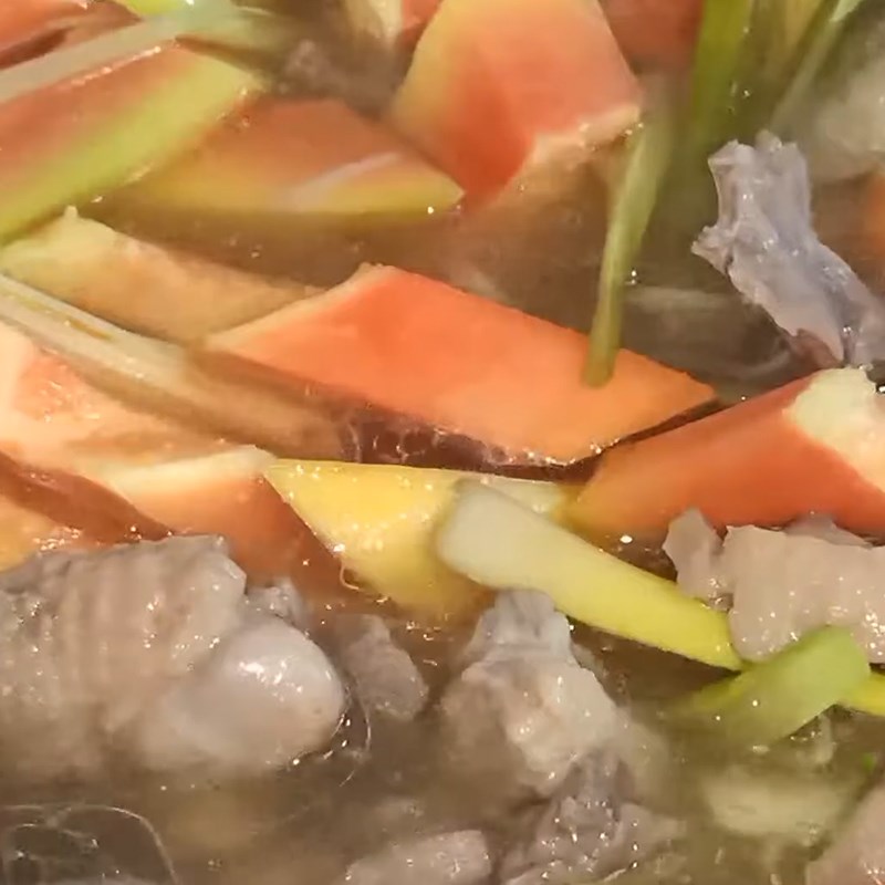 Bước 5 Làm vịt hầm đu đủ Canh vịt hầm đu đủ