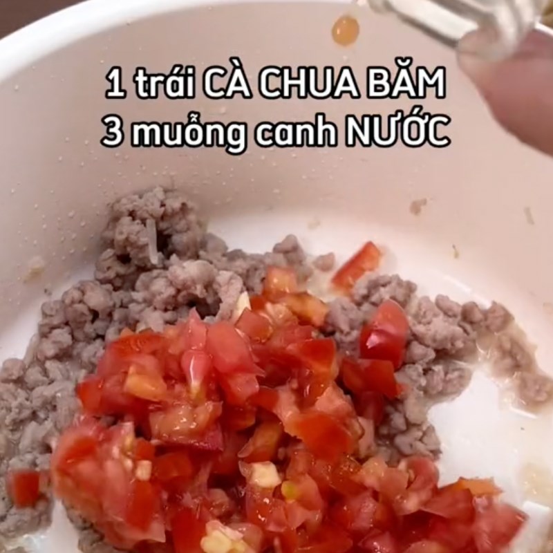 Bước 2 Làm xốt cà chua thịt băm Trứng hấp sốt cà (Công thức từ kênh tiktok Cách Nấu Ngon cùng Cách Nấu Ngon)