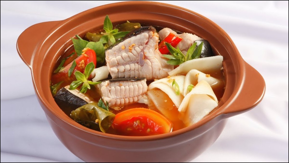 Lẩu cá đuối lá giang