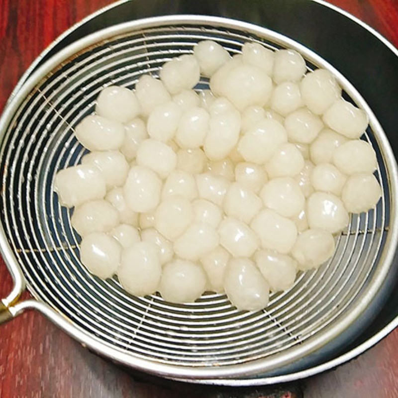 Bước 2 Luộc trân châu Trân châu từ bột năng