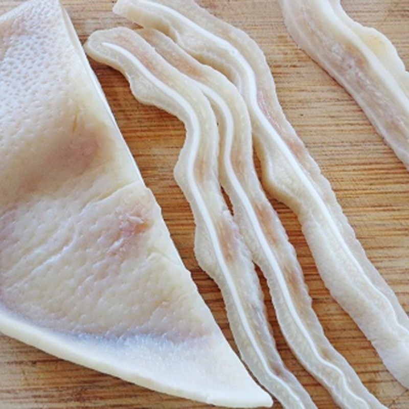 Bước 2 Luộc và cắt thịt, tai heo Bún mắm nêm chả cá