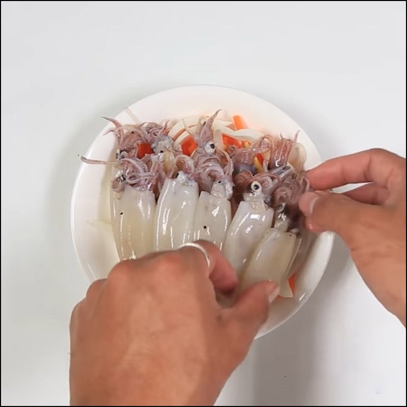 Bước 3 Hấp mực Mực trứng hấp hành gừng