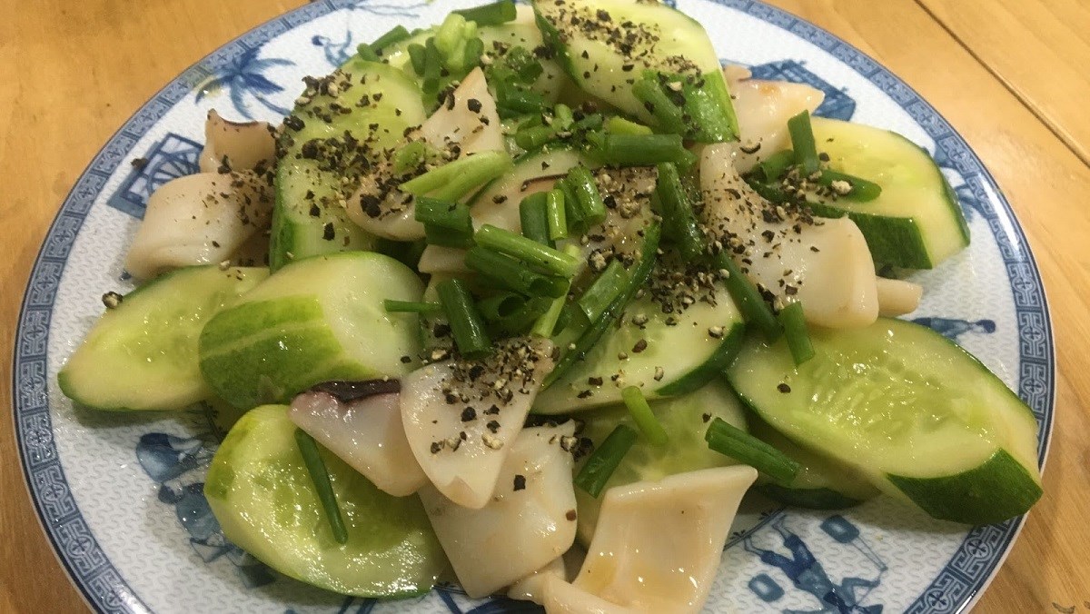 Mực xào dưa leo