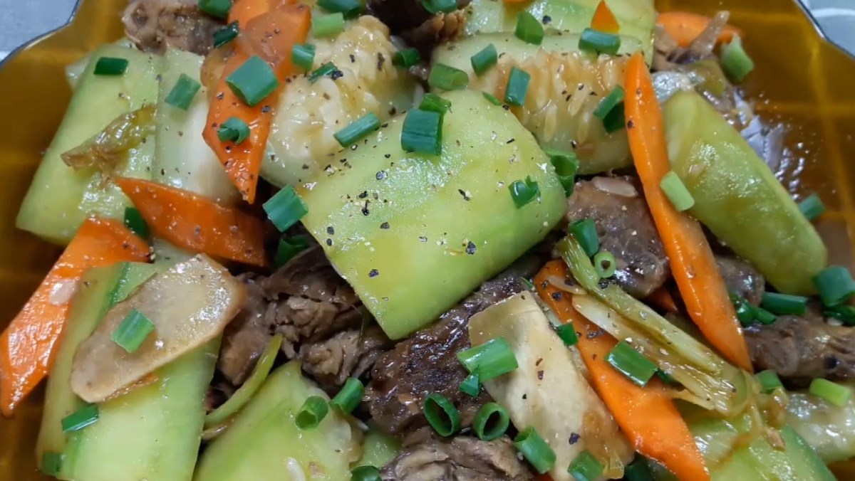 Mướp xào bò chay