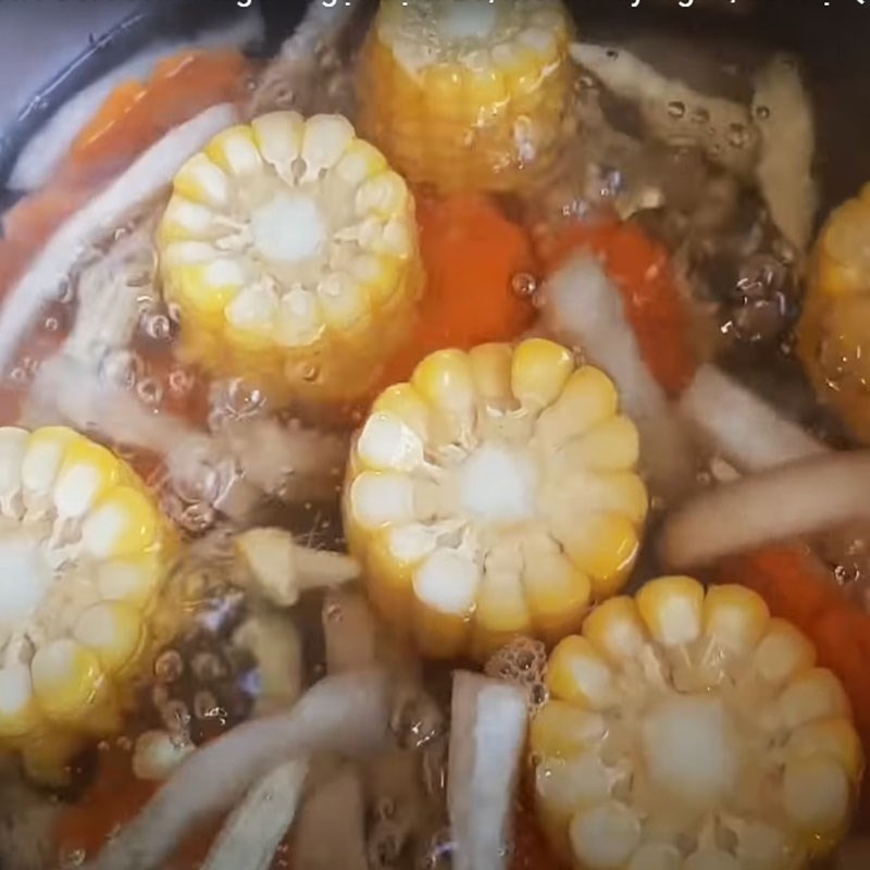 Bước 3 Nấu nước dùng Bánh canh cua chay
