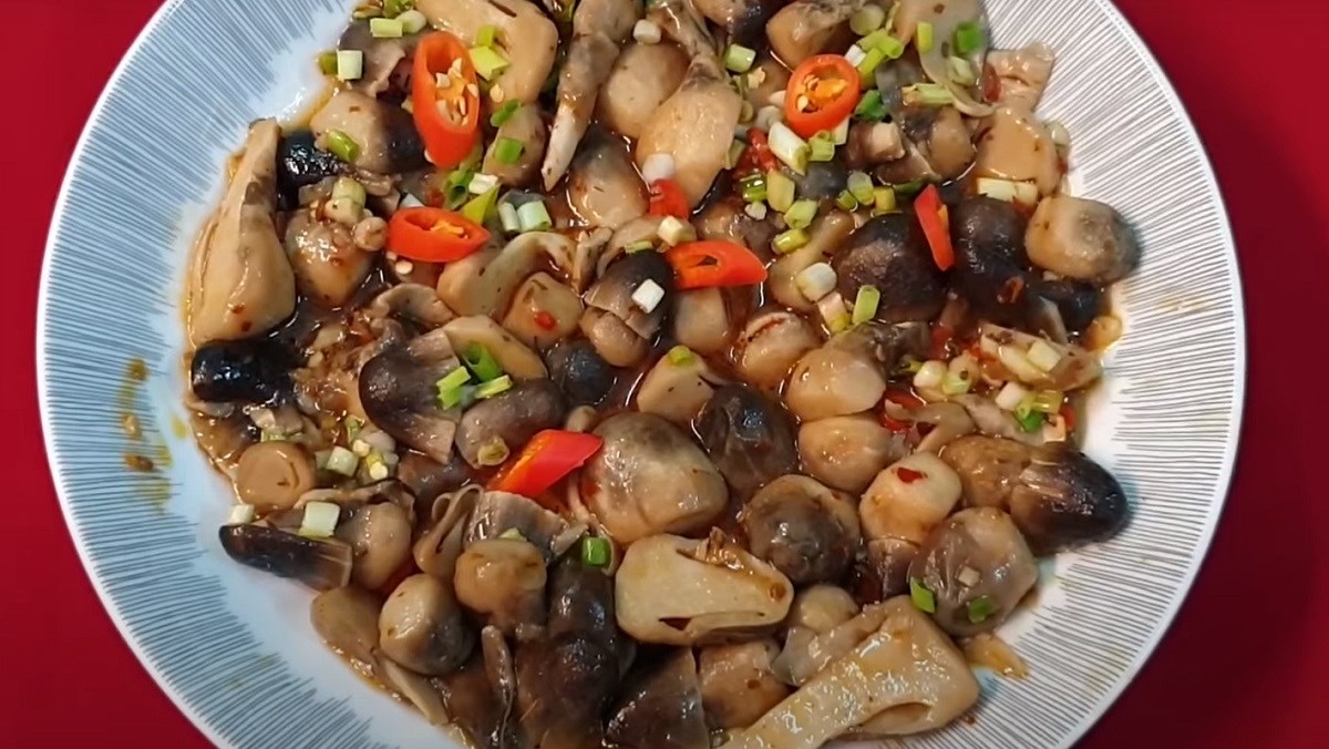 Nấm rơm xào sa tế