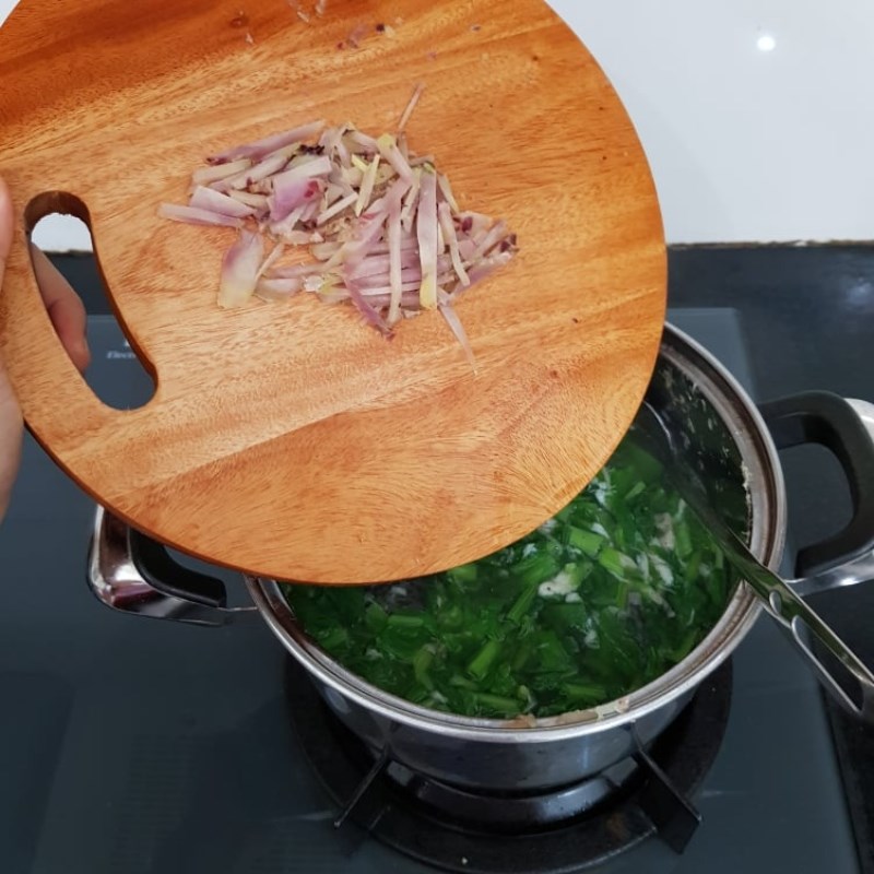 Bước 3 Nấu canh Canh cải cá rô