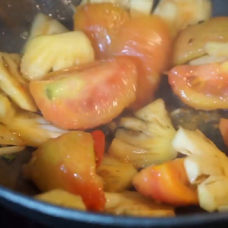 Bước 4 Nấu canh Canh chua cá rô phi