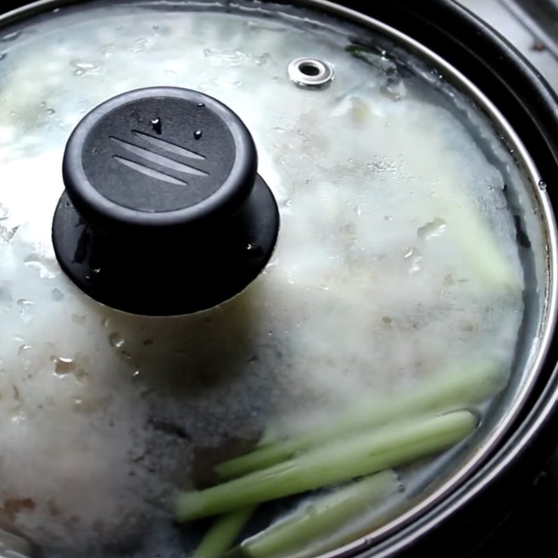 Bước 2 Nấu canh Canh nấm bào ngư nấu sả