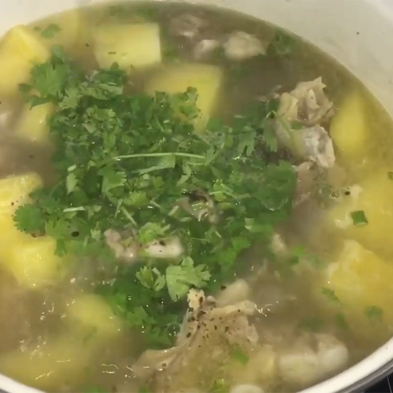 Bước 4 Nấu canh Sườn bò hầm đu đủ