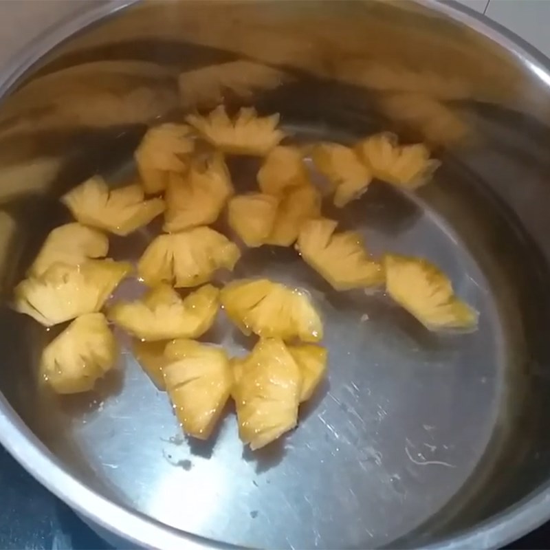 Bước 3 Nấu canh Cá cam nấu canh chua