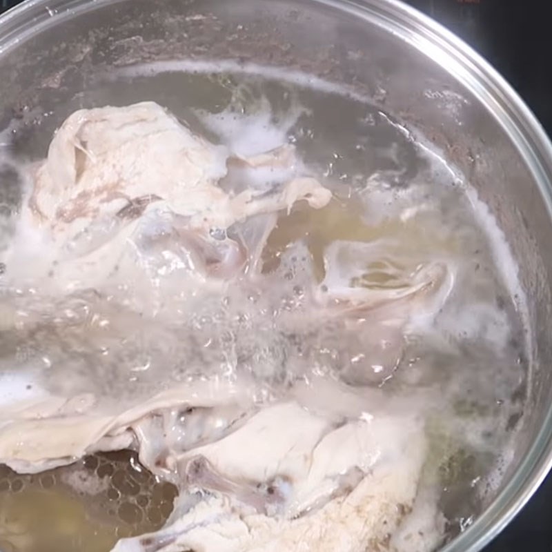 Bước 3 Nấu canh Canh rong biển thịt bò đậu hũ