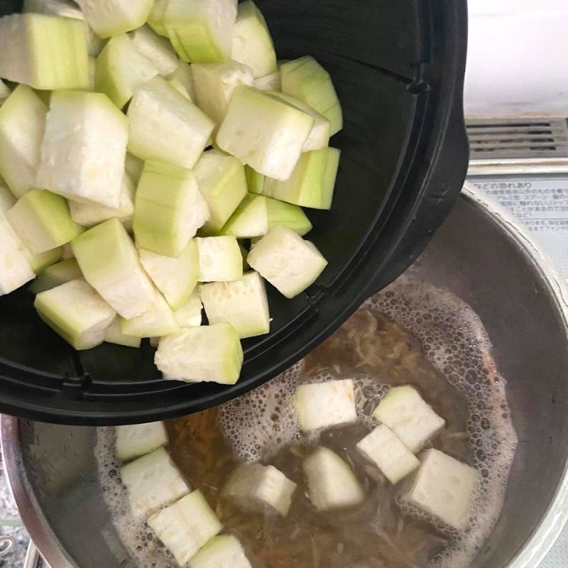 Bước 2 Nấu canh bầu với tép khô Canh bầu nấu tép khô