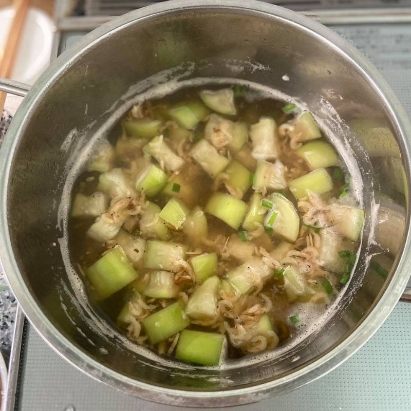 Bước 2 Nấu canh bầu với tép khô Canh bầu nấu tép khô