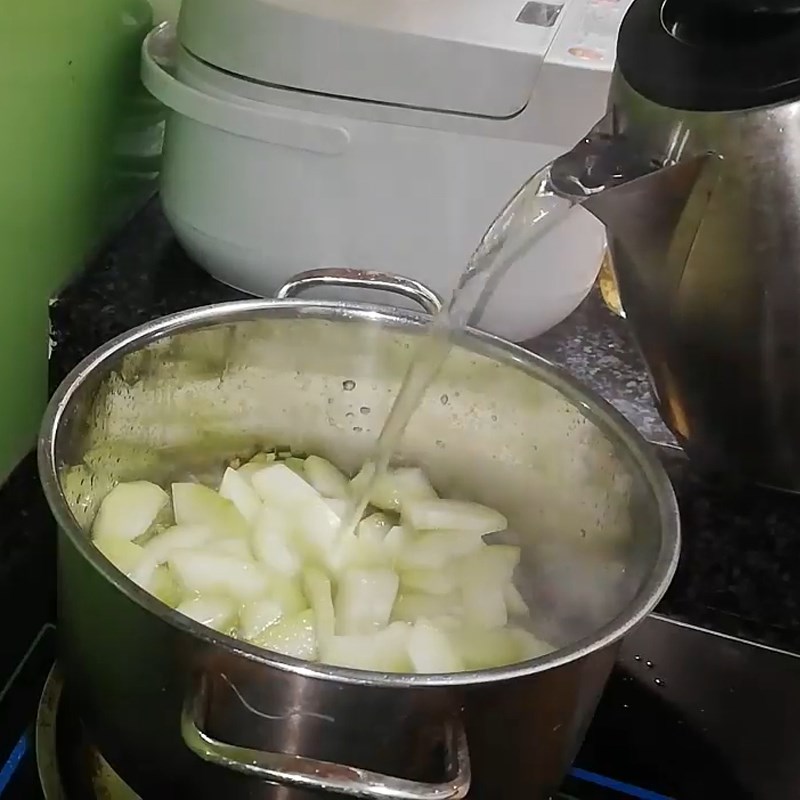 Bước 3 Nấu canh bí đao với sò điệp Canh cồi sò điệp