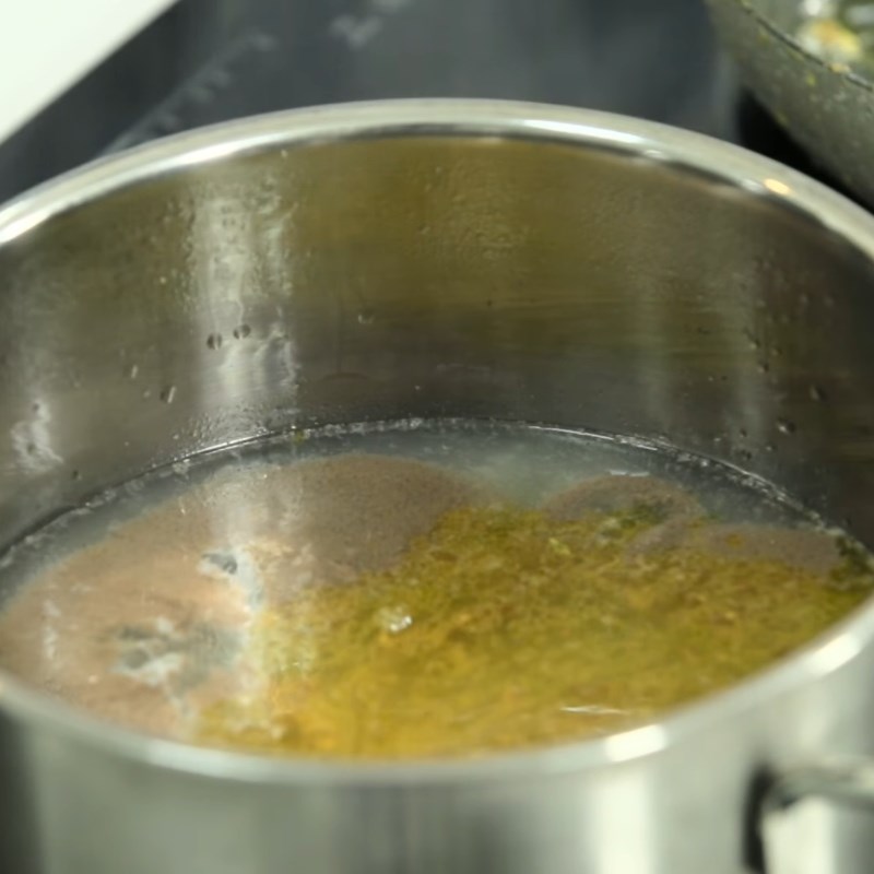 Bước 8 Nấu canh cua Canh cua tôm chua