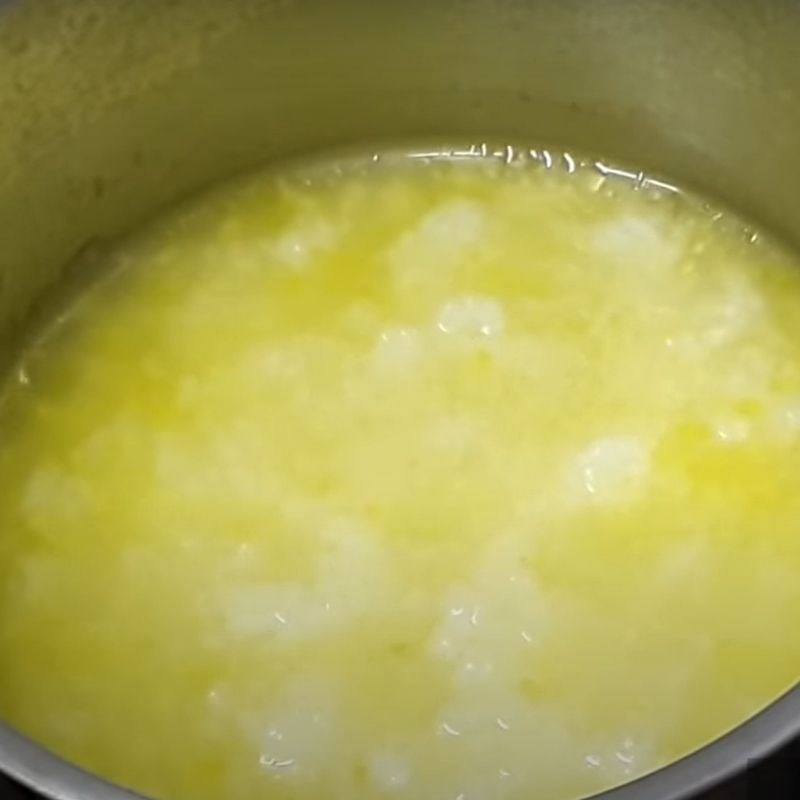 Bước 3 Nấu cháo Cháo gà mướp hương ăn dặm